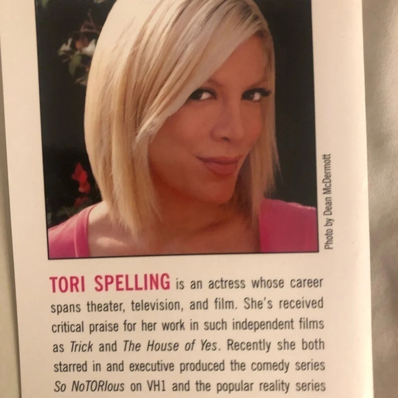 Tori spelling memoir book  . - Picture 3 of 5